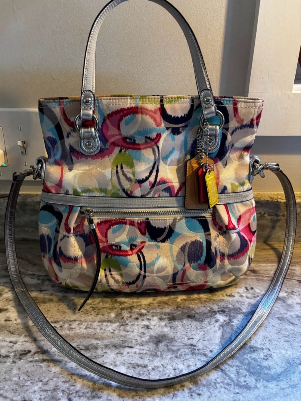 COACH Poppy Ikat Signature C Foldover Tote & Crossbody Bag (Style 19873). - Picture 10 of 10